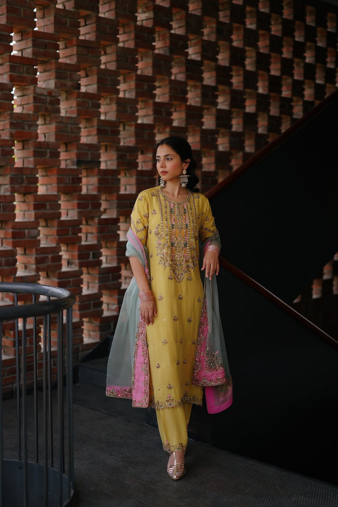 Inaya Straight Shirt & Salwar - AMRINSAHI
