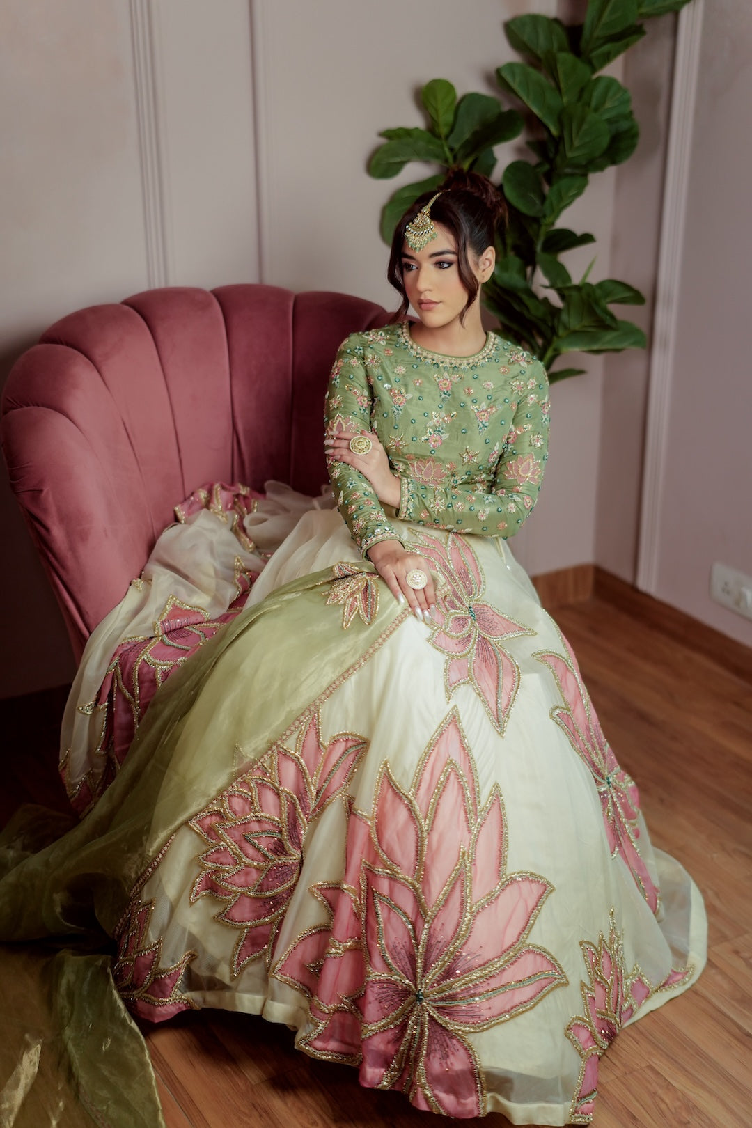 Lotus Lehenga - Amrinsahi