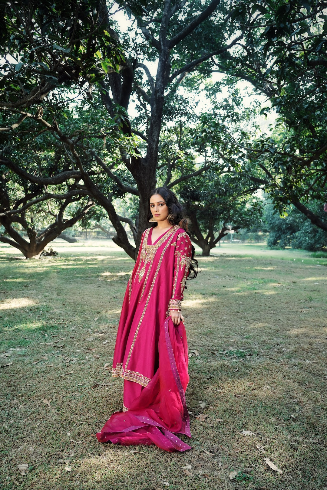 Khaleesi - Magenta Kalidar Choga set - Amrinsahi