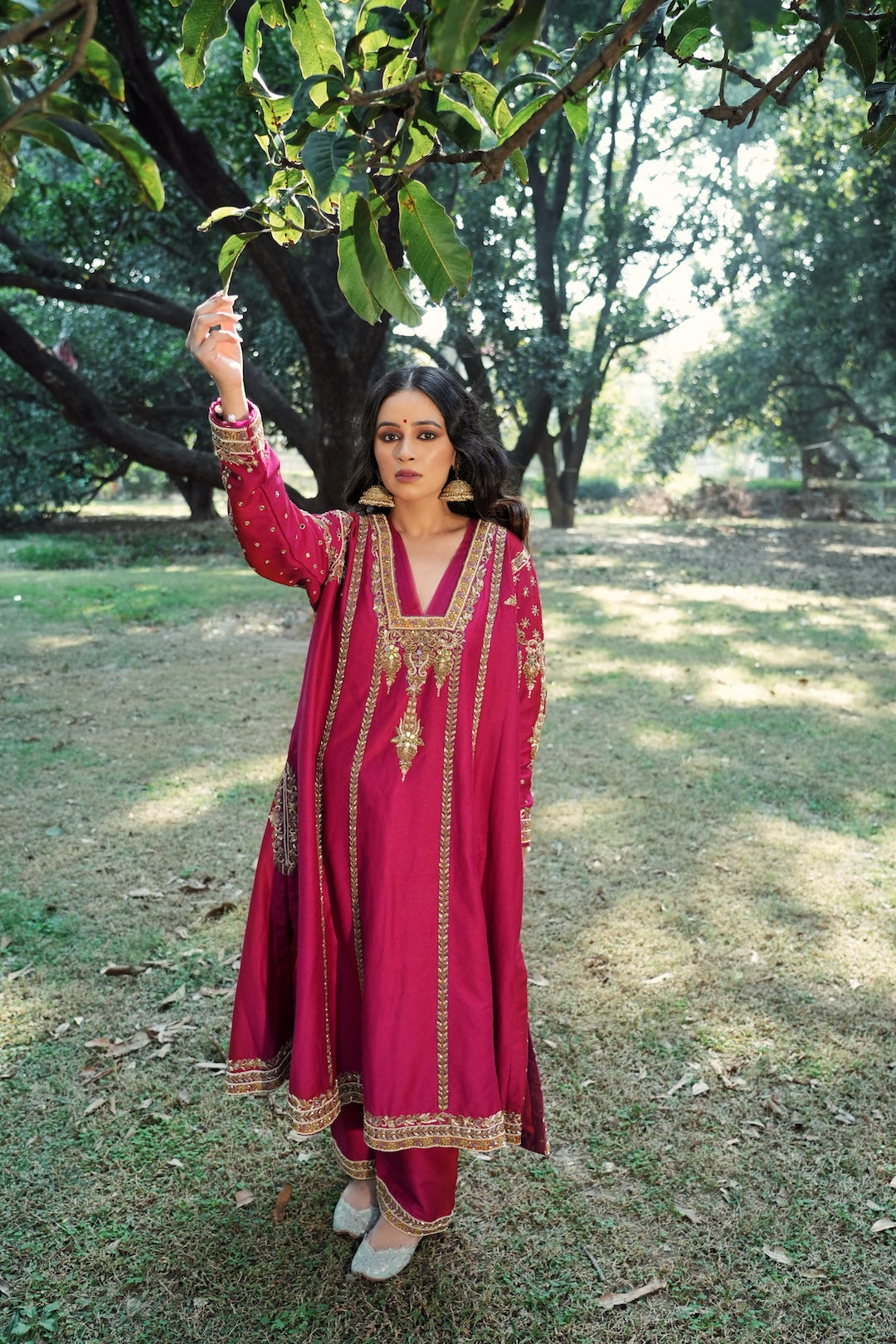 Khaleesi - Magenta Kalidar Choga set - Amrinsahi